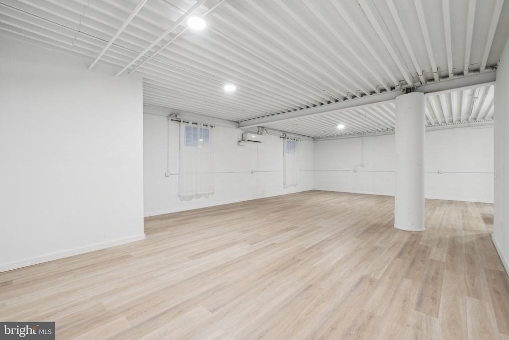 1116 N Bodine Street - Photo 10