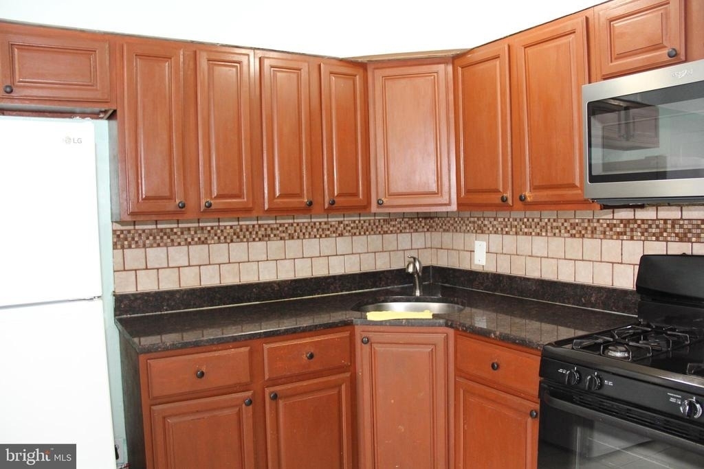 4983 Whitaker Avenue - Photo 5