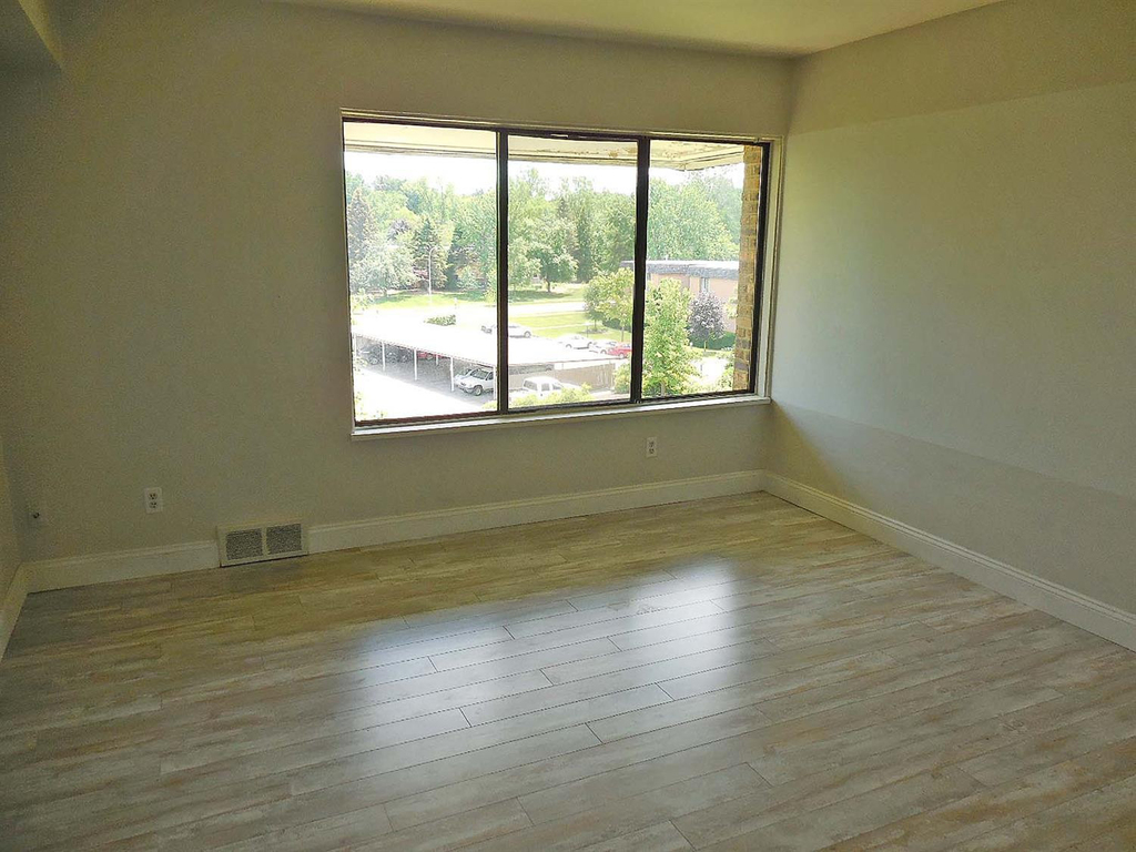 2116 Pauline Boulevard - Photo 5