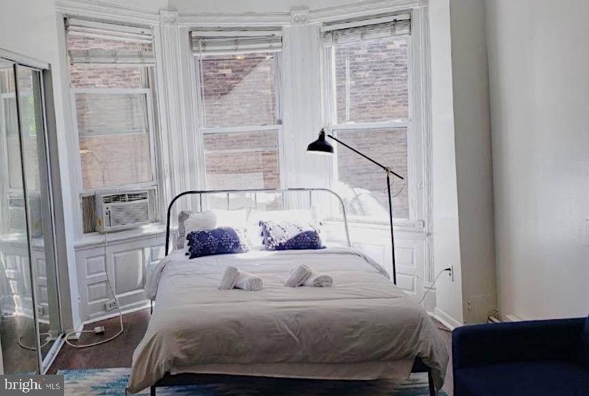 2402 Spruce Street - Photo 3