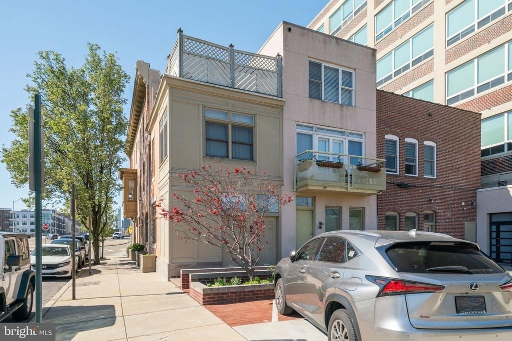 501 Vine Street - Photo 2