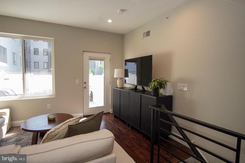 1616 Cambridge Street - Photo 13