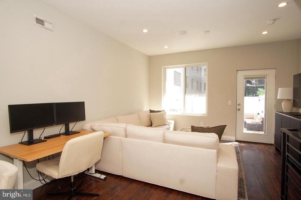1616 Cambridge Street - Photo 14