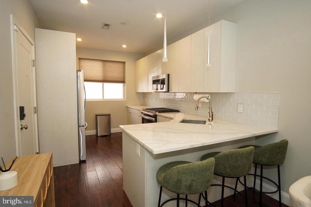 1616 Cambridge Street - Photo 18