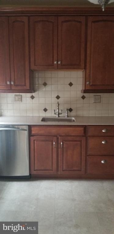 530 Hermit Street - Photo 4