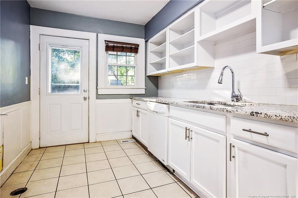 727 Greenland Drive - Photo 7