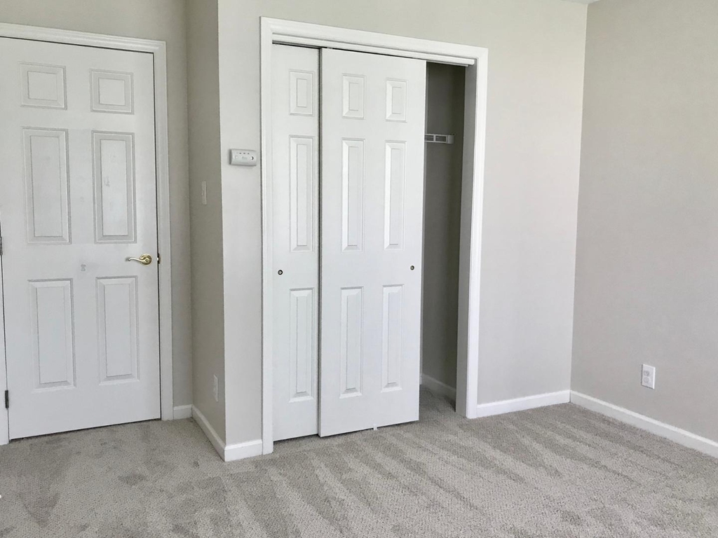 301 Intern Way - Photo 14