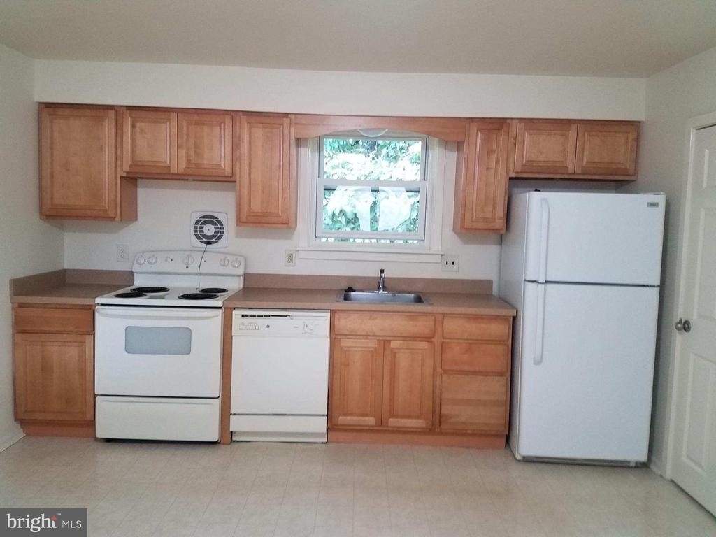 2555 Veser Lane - Photo 4