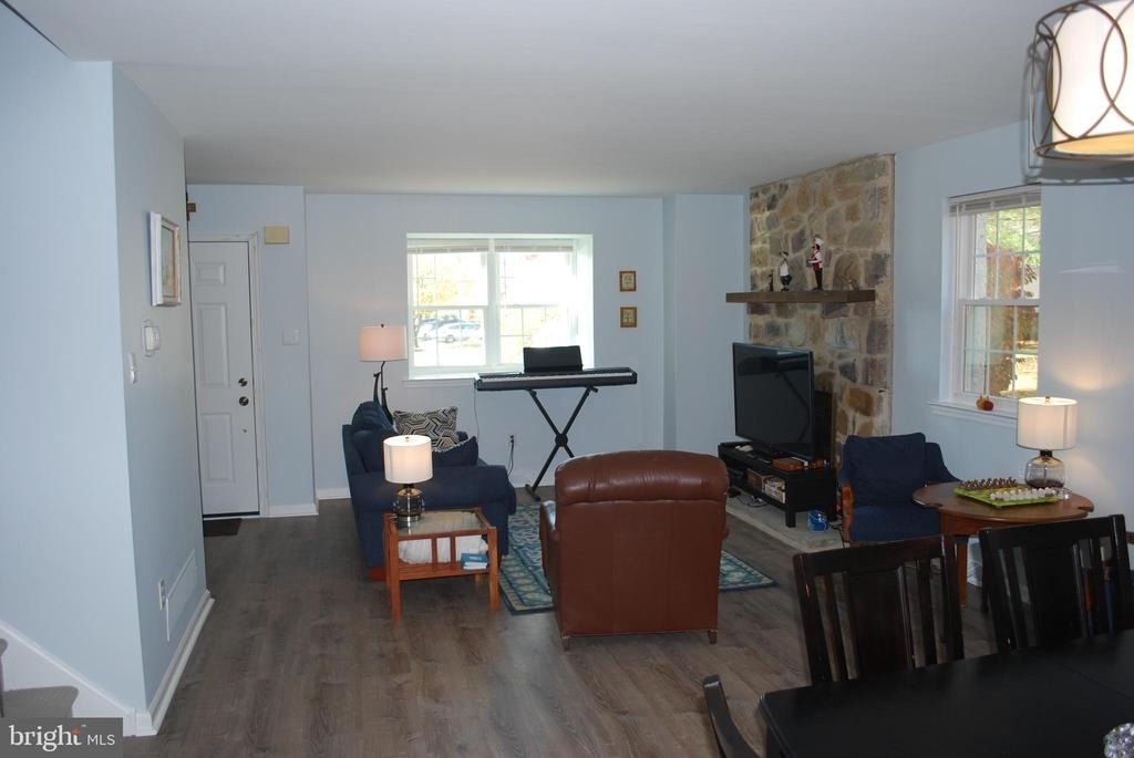 290 Lawndale Avenue - Photo 7