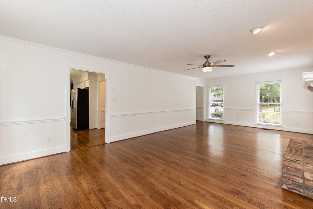 2621 Sawmill Road - Photo 8