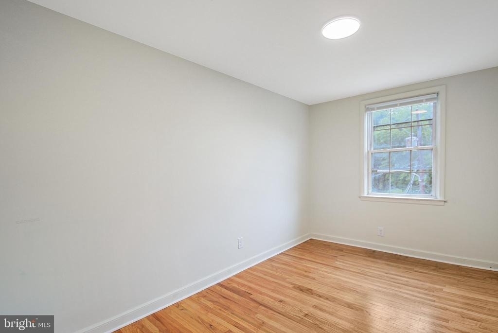 505 Stratford Road - Photo 6