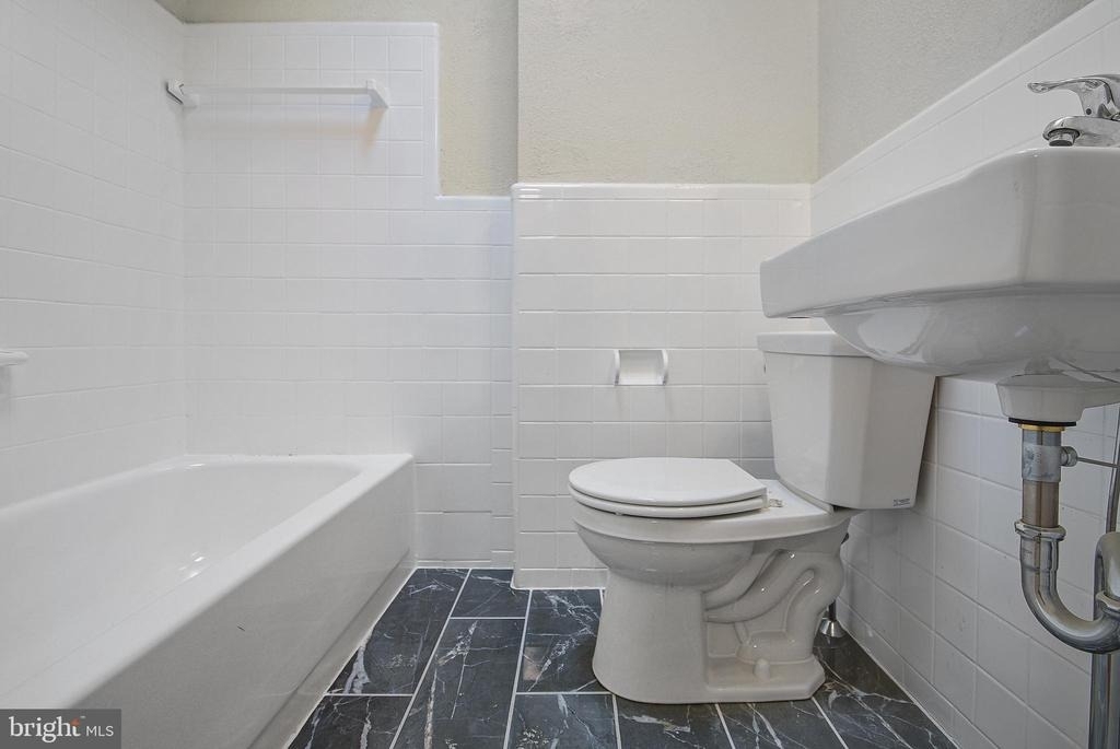 505 Stratford Road - Photo 8