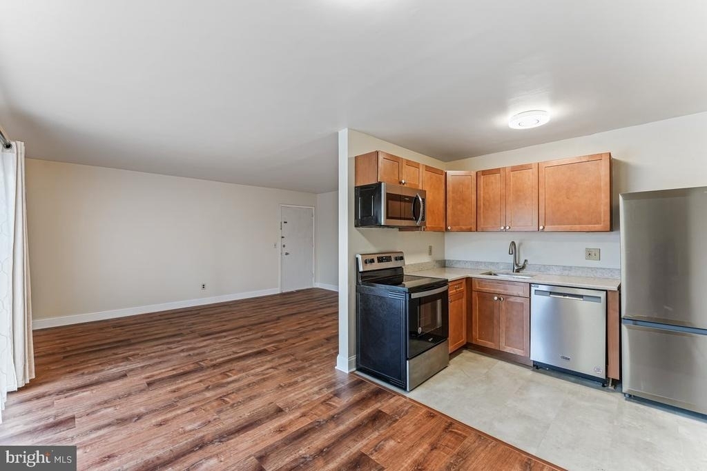 1016 W Baltimore Pike - Photo 4