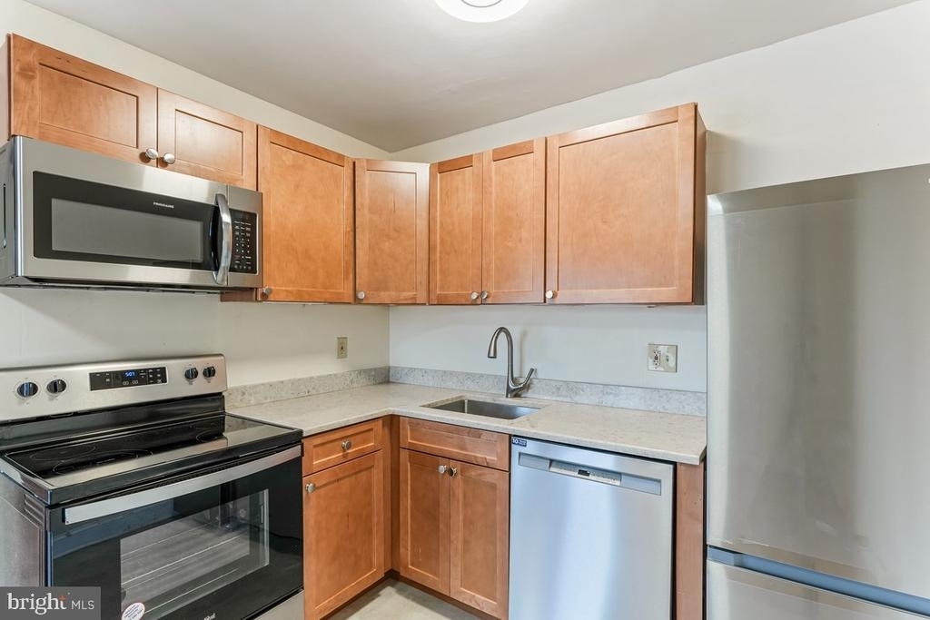 1016 W Baltimore Pike - Photo 5