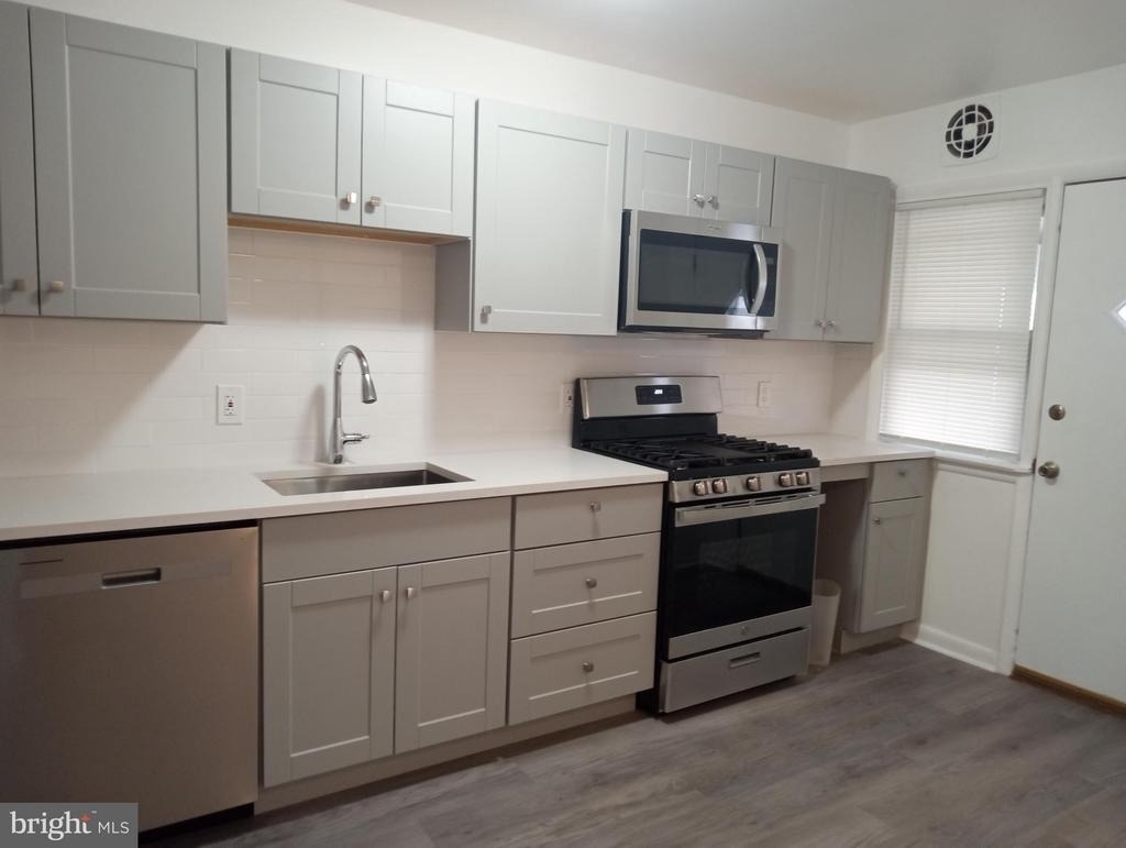 58 Suburban Lane - Photo 14