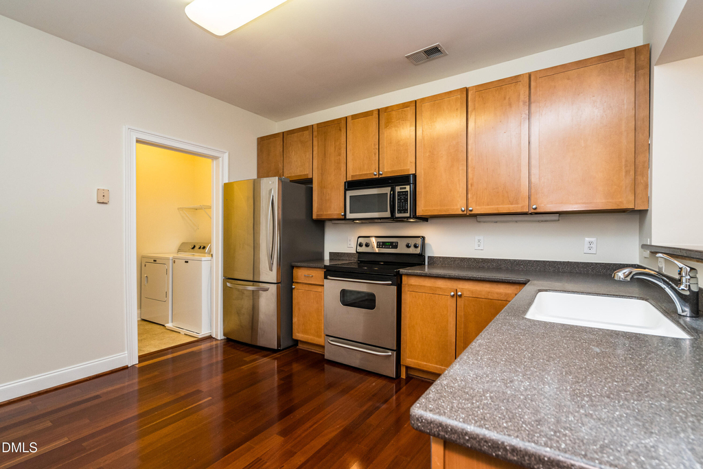 3810 Lunceston Way - Photo 9