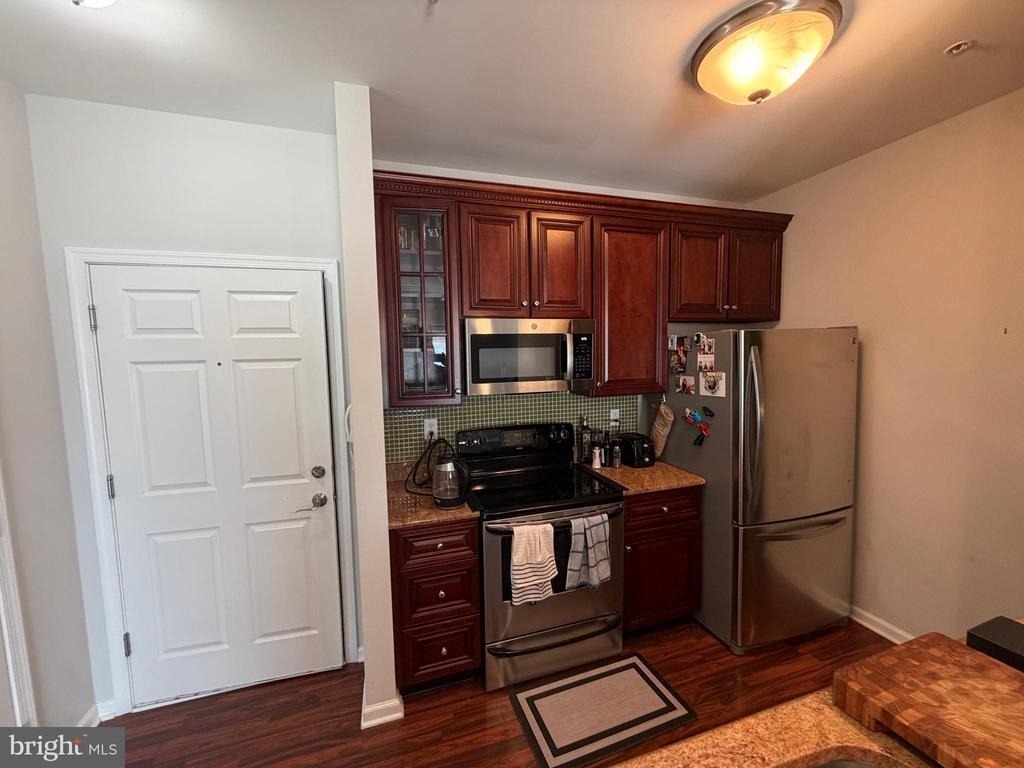 135 Prospect Street - Photo 4