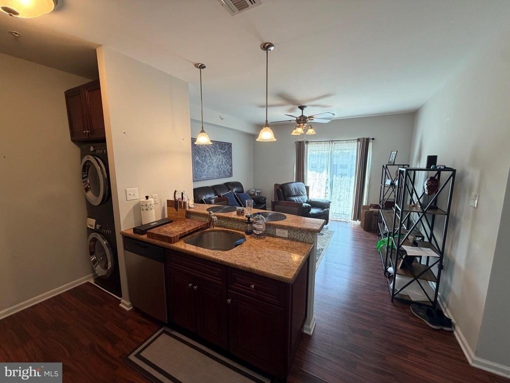 135 Prospect Street - Photo 2
