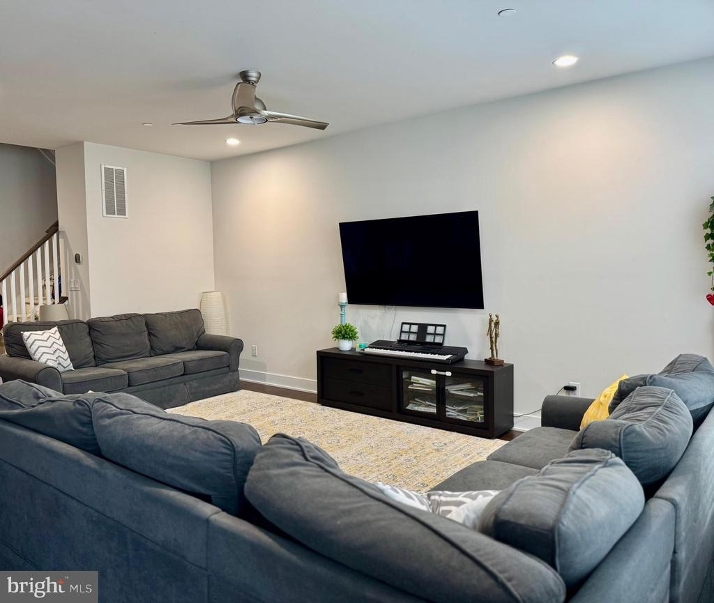 607 Mockernut Court - Photo 5