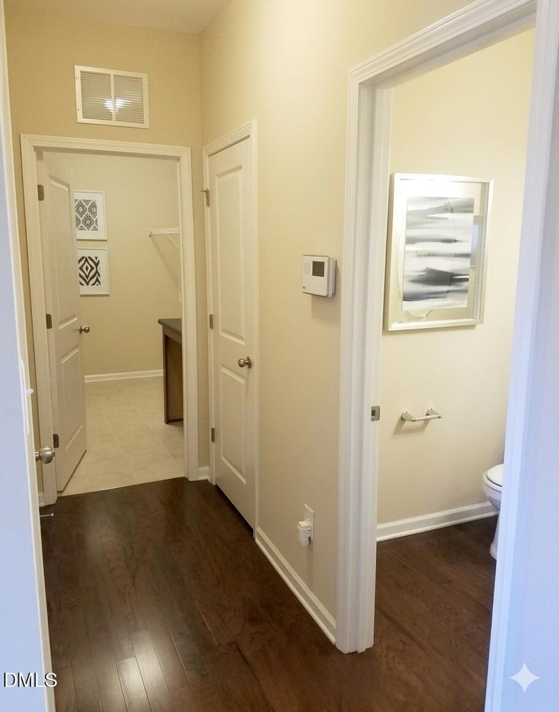 508 Excalibur Drive - Photo 6