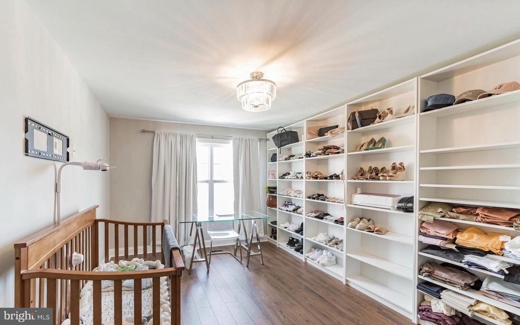 314 E Barnard Street - Photo 12