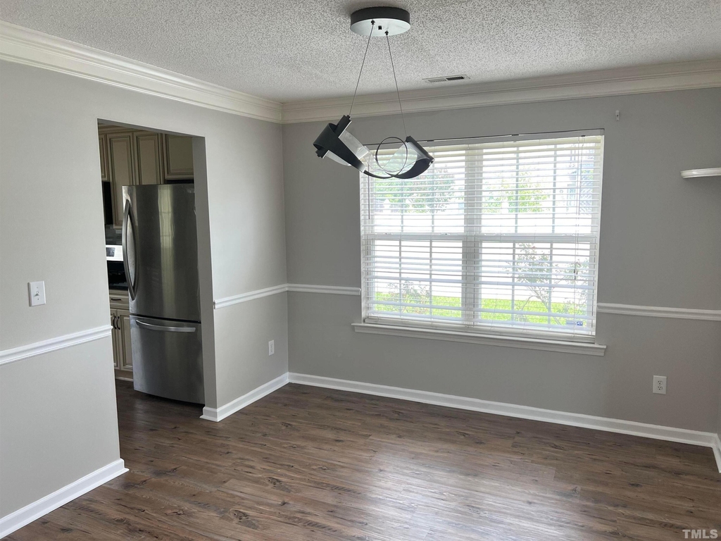5013 Marathon Lane - Photo 2