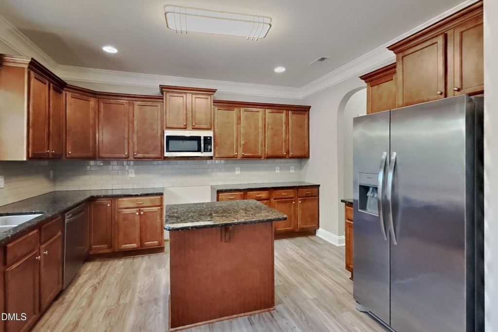 401 Bruce Johnson Road - Photo 4