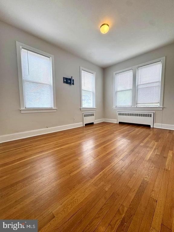 1 Dickinson Street - Photo 2