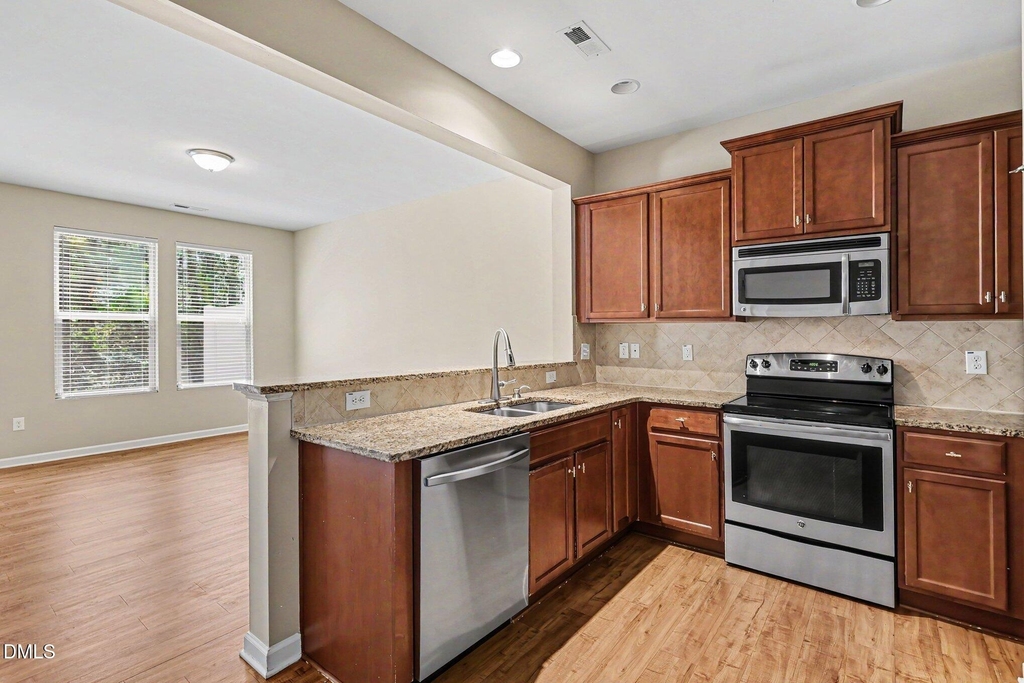 2229 Sunny Cove Drive - Photo 10