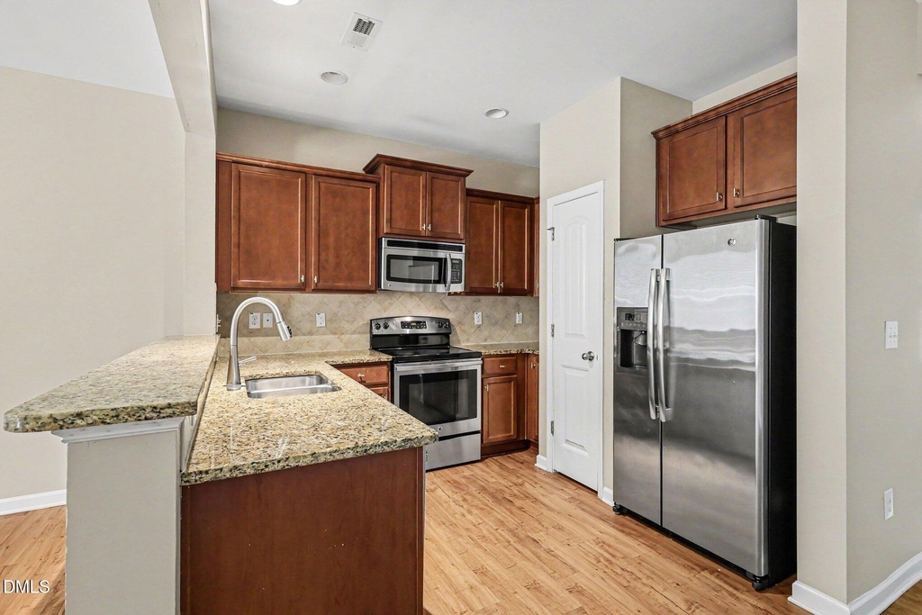 2229 Sunny Cove Drive - Photo 9