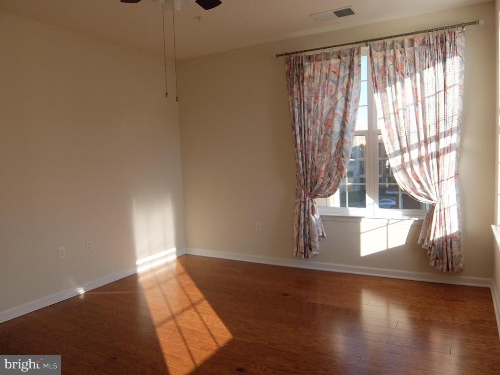 1132 Halifax Pl - Photo 13