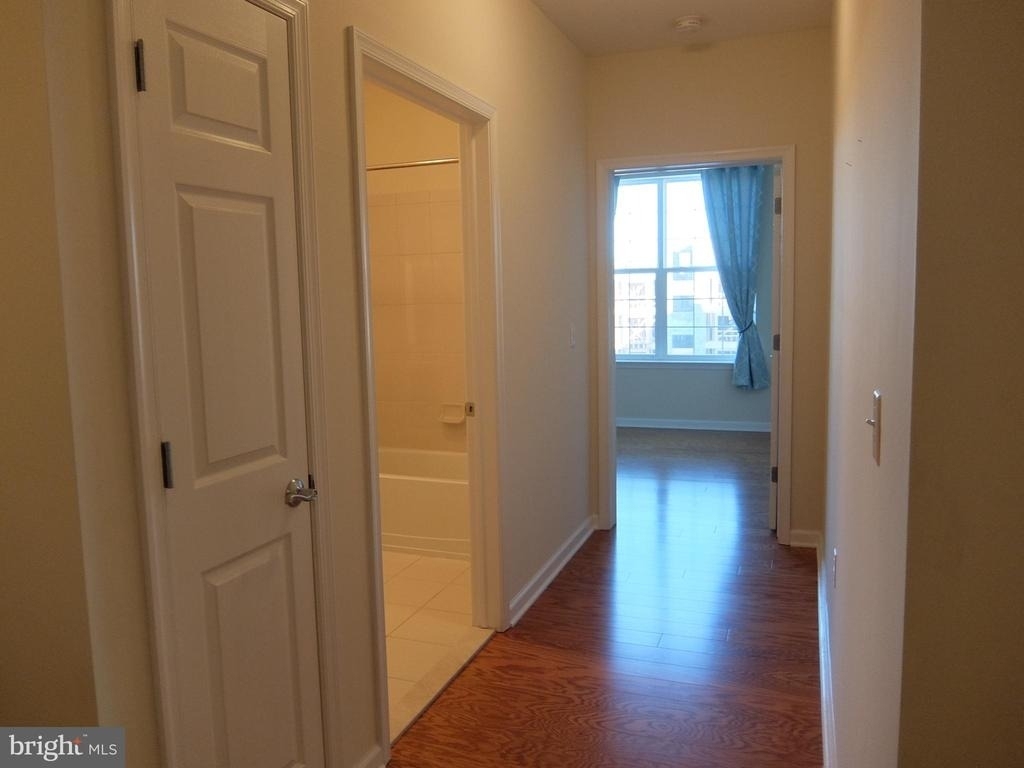 1132 Halifax Pl - Photo 5