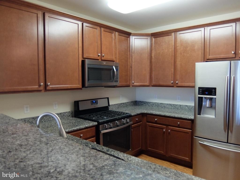 1132 Halifax Pl - Photo 17