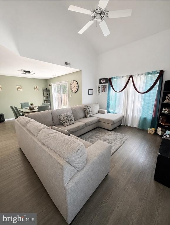 19 Adams Avenue - Photo 1