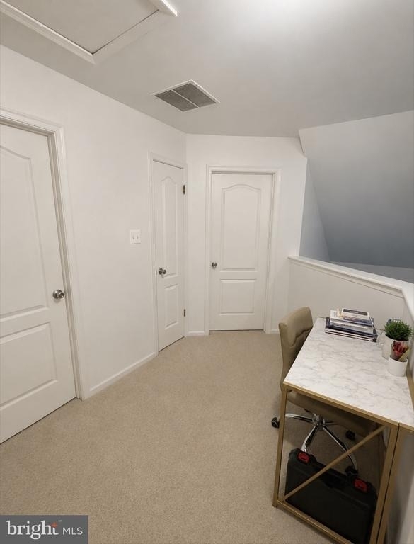 19 Adams Avenue - Photo 4