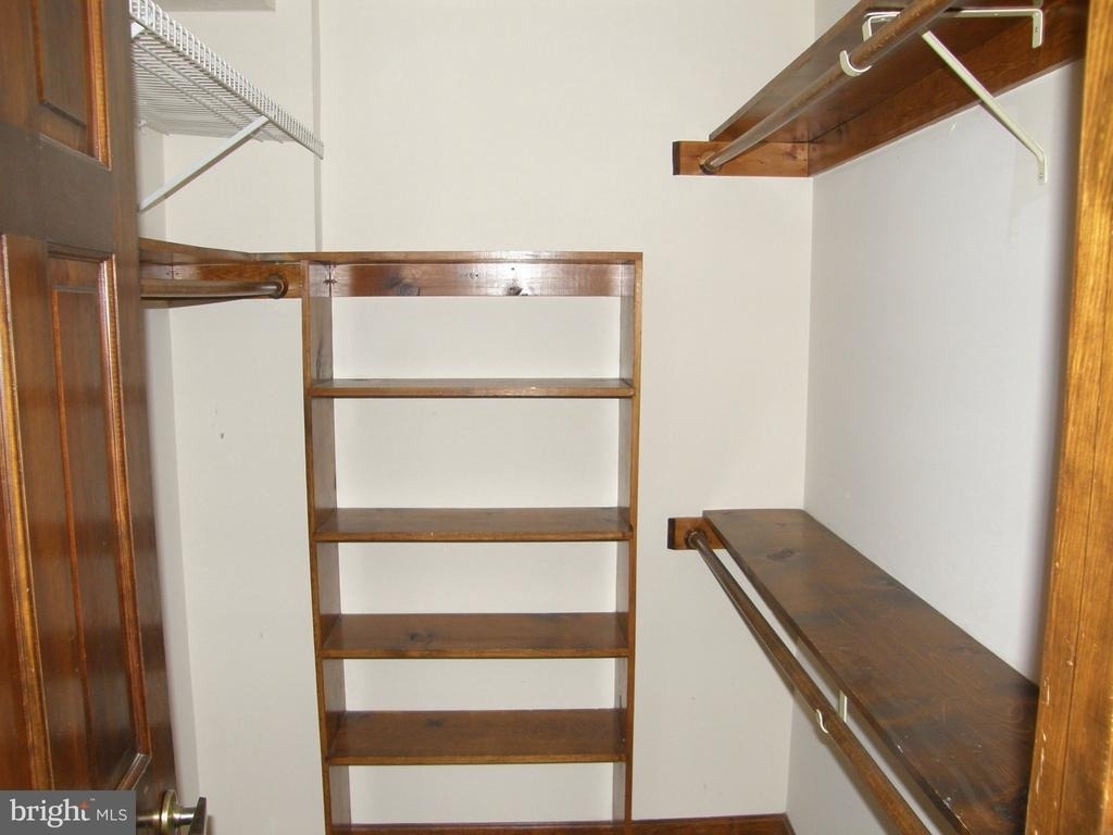 23306 Walnut Hollow Court - Photo 17