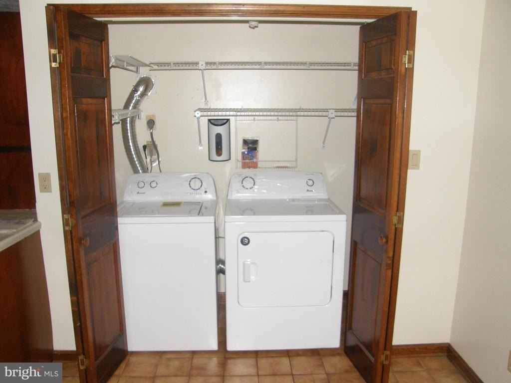23306 Walnut Hollow Court - Photo 9