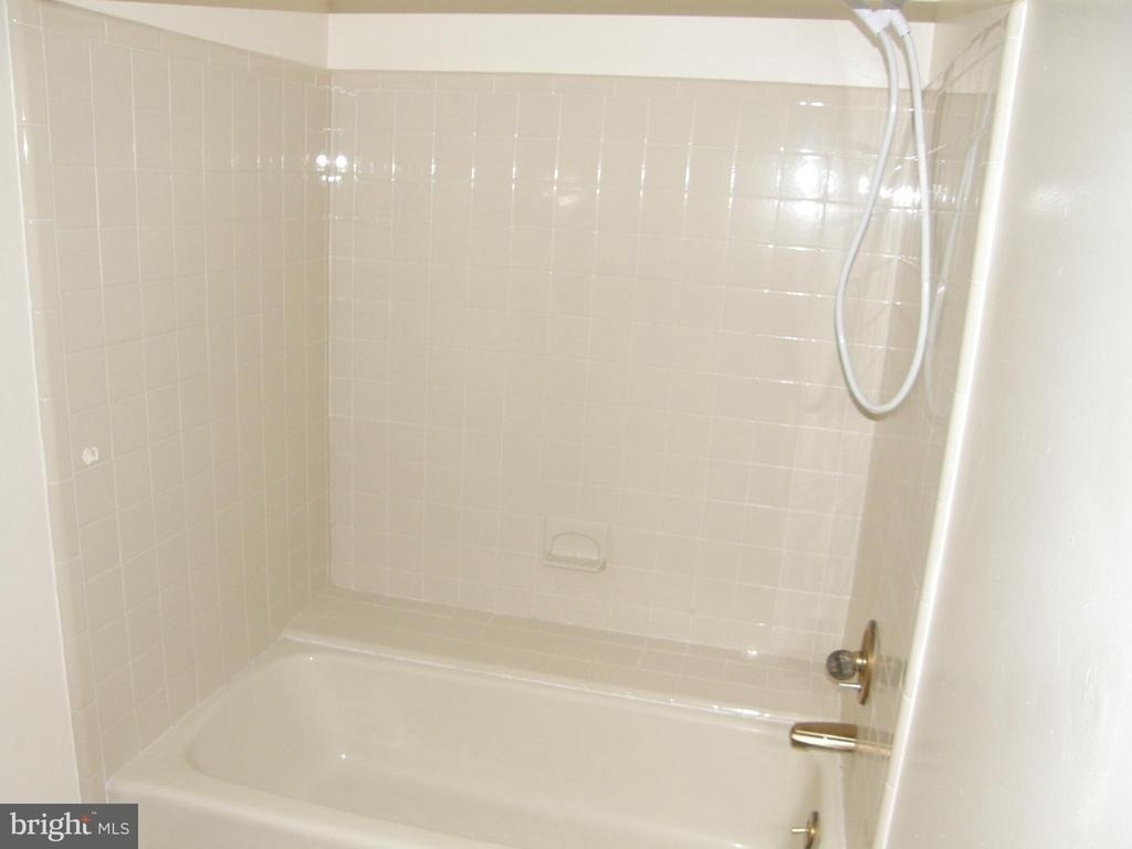 23306 Walnut Hollow Court - Photo 11