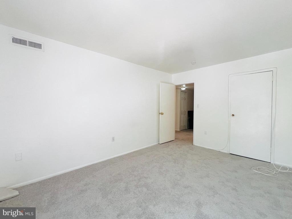 8665 Greenbelt Road - Photo 8