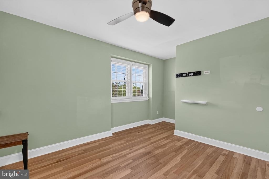 2437 Iverson Street - Photo 9