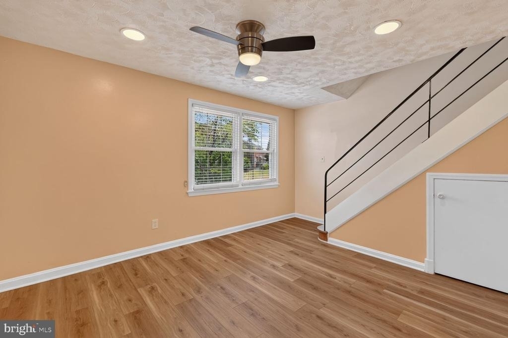 2437 Iverson Street - Photo 1