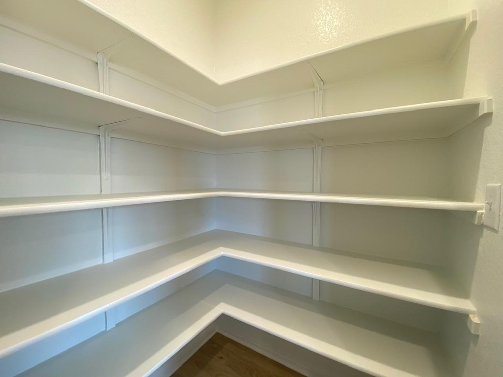 241 Saide St - Photo 9