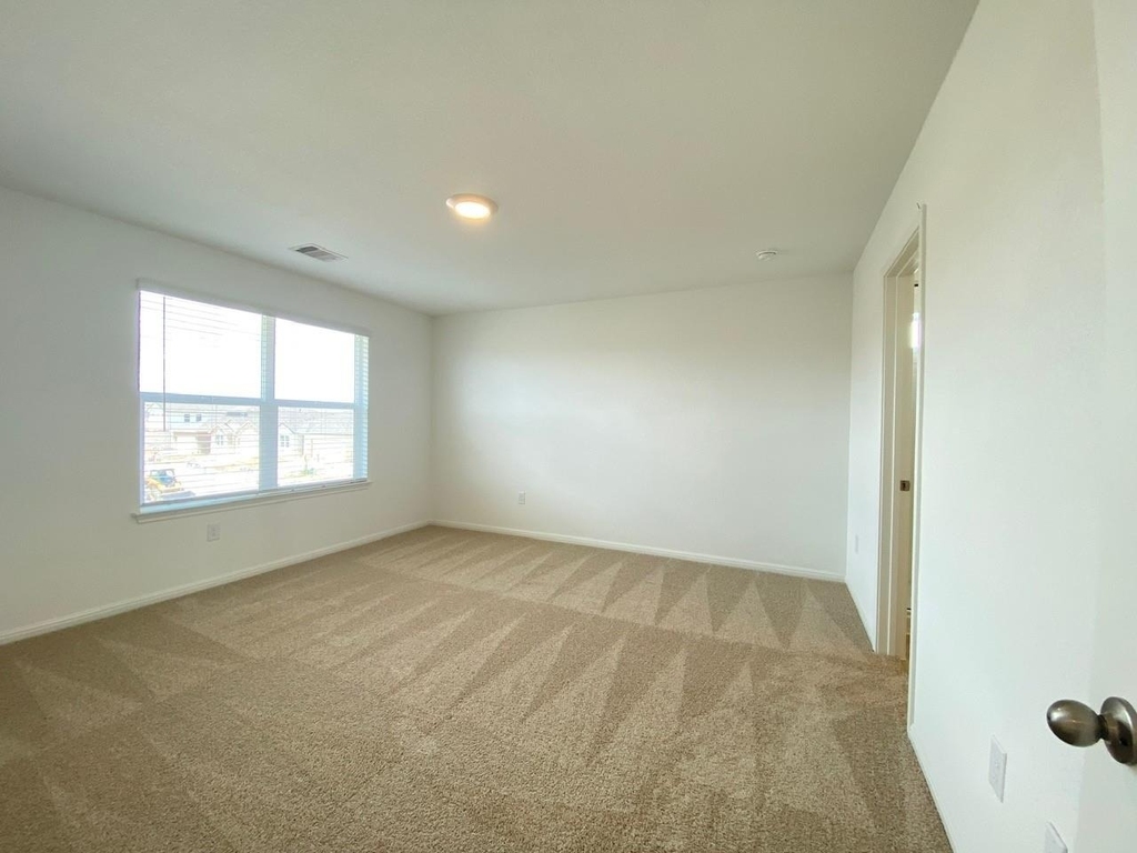 241 Saide St - Photo 17