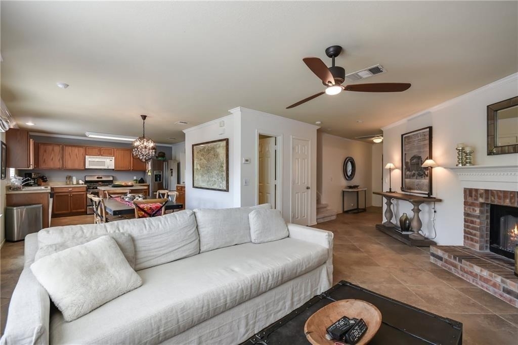 2206 John Tee Dr - Photo 0