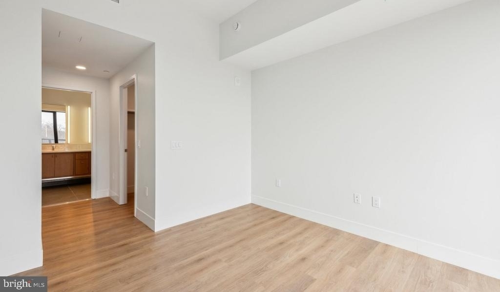 10511 Strathmore Hall Street - Photo 11