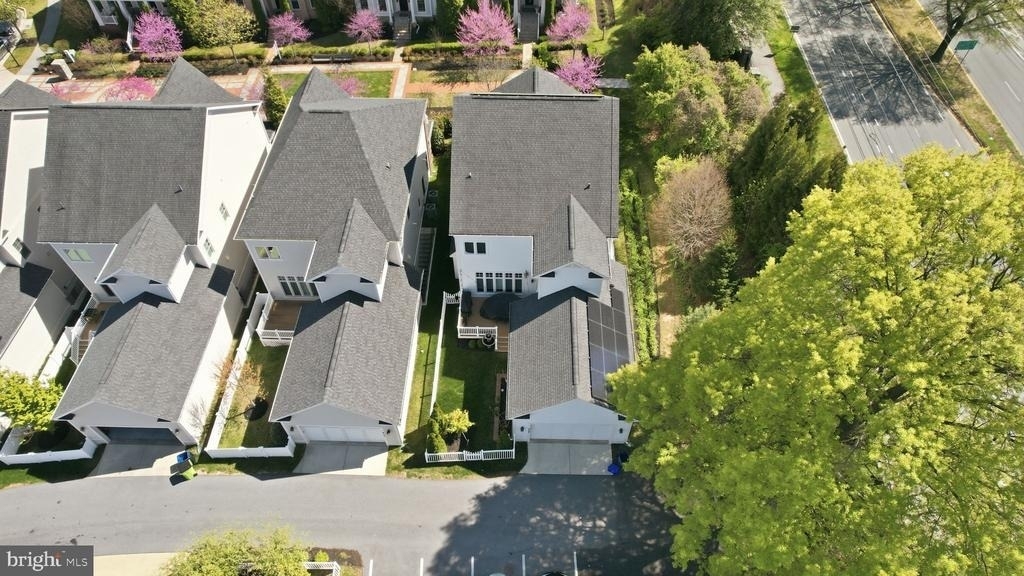 9123 Old Georgetown Road - Photo 37