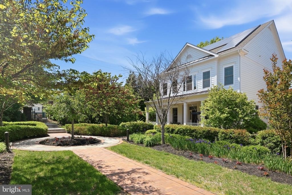 9123 Old Georgetown Road - Photo 40