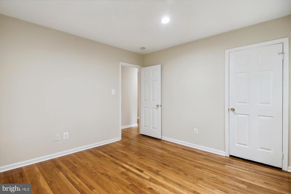 9309 Langford Court - Photo 36
