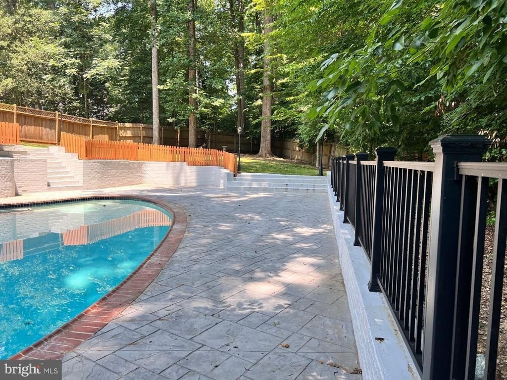 9309 Langford Court - Photo 2