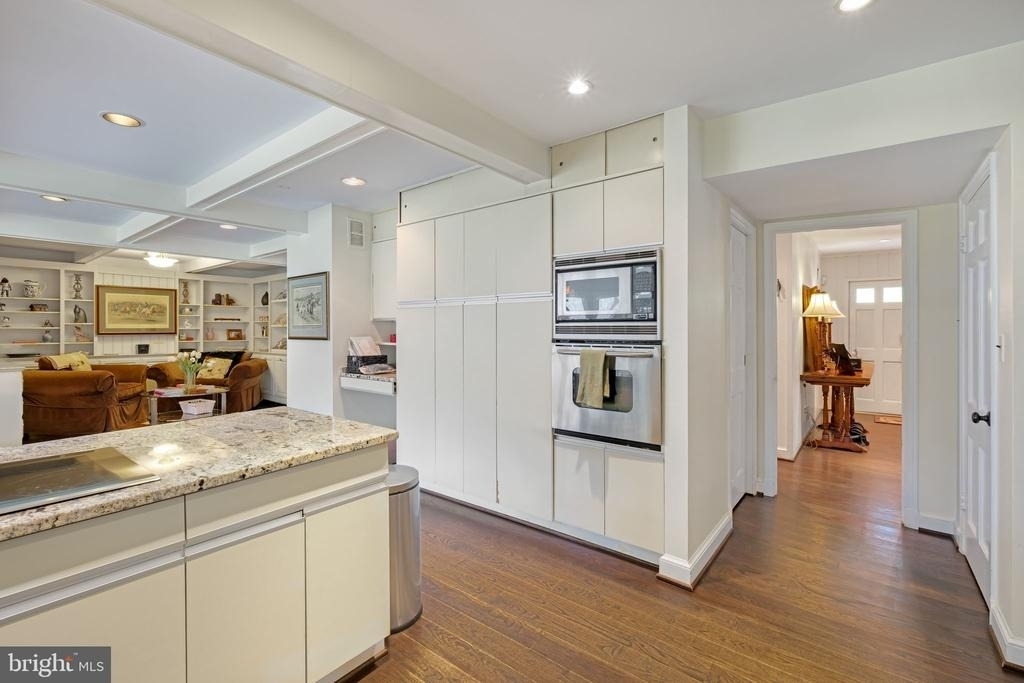 10600 Red Barn Lane - Photo 16